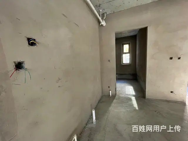 新市政府附近长安城1楼135平，三室两厅两卫，毛坯 - 图片 8