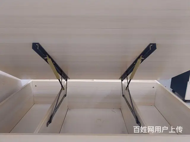 双人床低价出售 - 图片 2