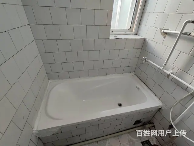 顶配电脑+巨幕影院+浴缸房 情侣必住 - 图片 10