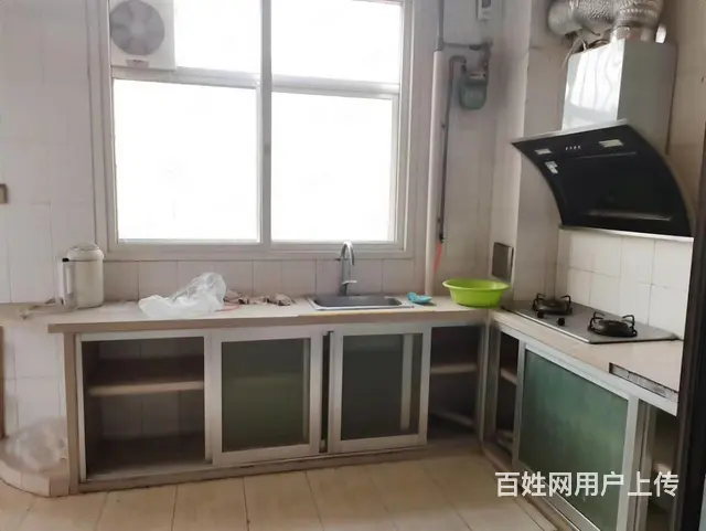 59万急售！ 樱花园 4楼 139平三室两厅 送车库可贷款 - 图片 3