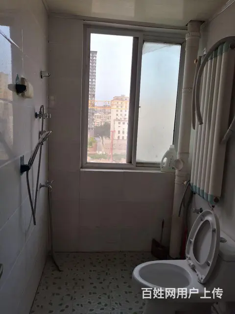空房出租 - 图片 8