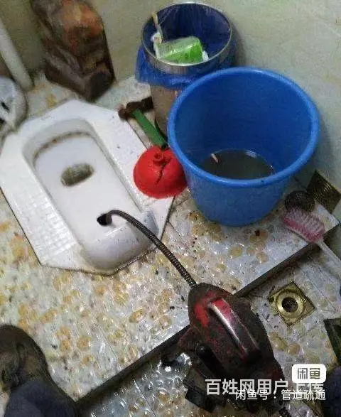 西山区前卫西路青青小镇疏通马桶 隔油池吸污抽化粪池 - 图片 2