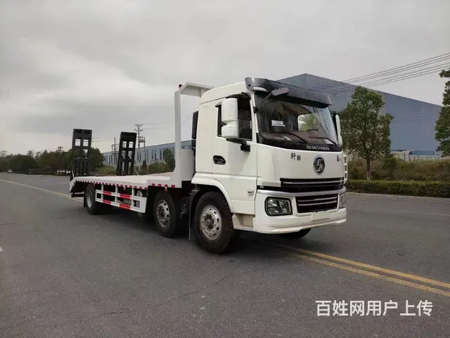 平板车 陕汽轩德X6 小三轴前四后四 国六挖机拖车 - 图片 1