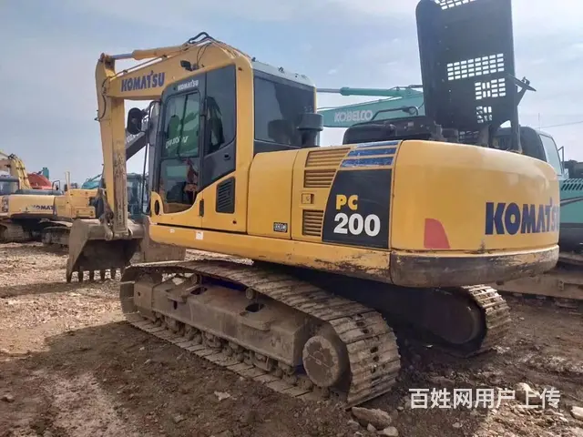 遵义急售小松200-8二手挖掘机 原版原漆 性能好 - 图片 1