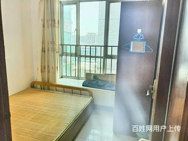 华香苑，电梯8楼，南北通透，朝小区里面不吵，三房两卫出售 - 图片 8