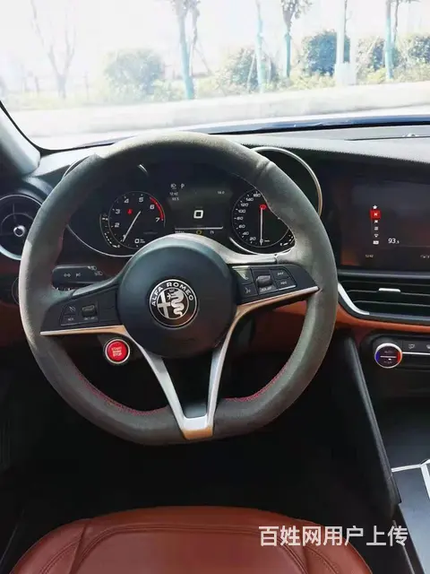 阿尔法-罗密欧Giulia 2018款 2.0T 手自一体 - 图片 4