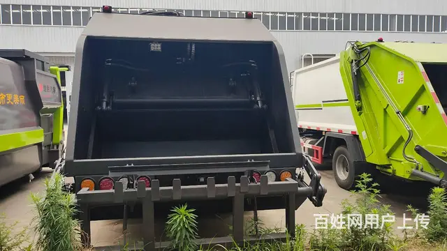 东风8方压缩垃圾车厂家直销 包上户 - 图片 6