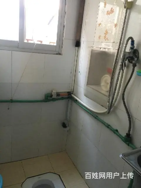 玉高附中对面套间可停小车 - 图片 1