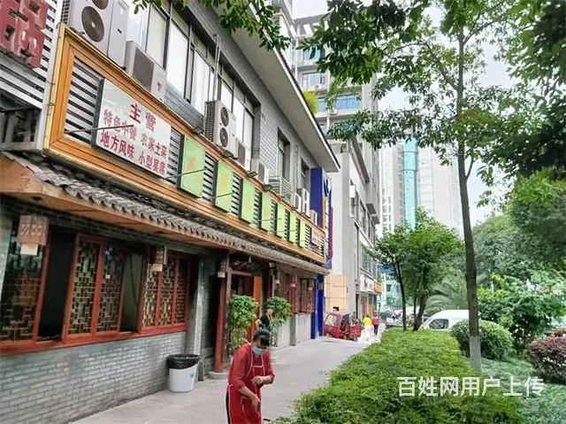 【同城搜铺网】 西外金兰路220平旺铺出租（4开间，可分半） - 图片 1