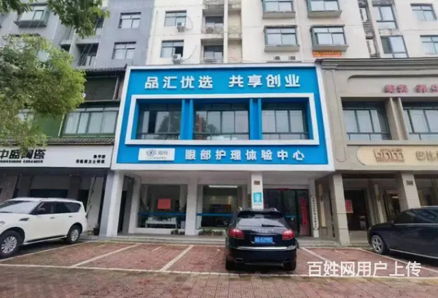 房东直租！城东路3间门面位于香格里拉花园大门对面！ - 图片 1