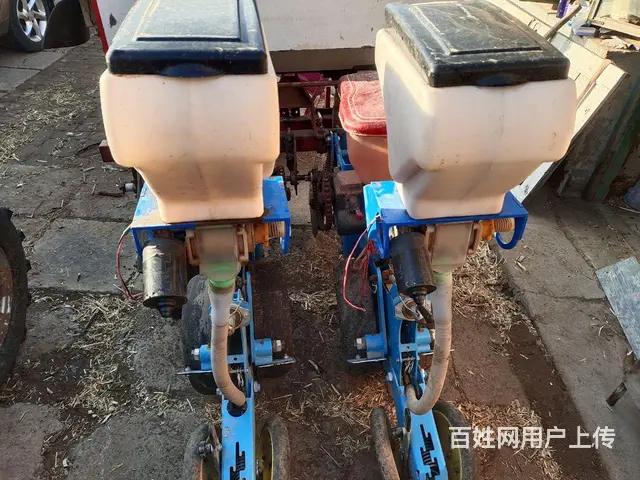 出售播种机 - 图片 1