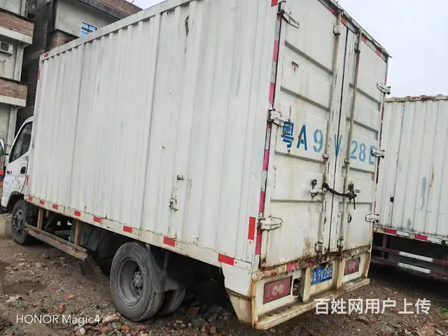 出售12年4.2米福田欧马可箱车 车况精品 - 图片 3