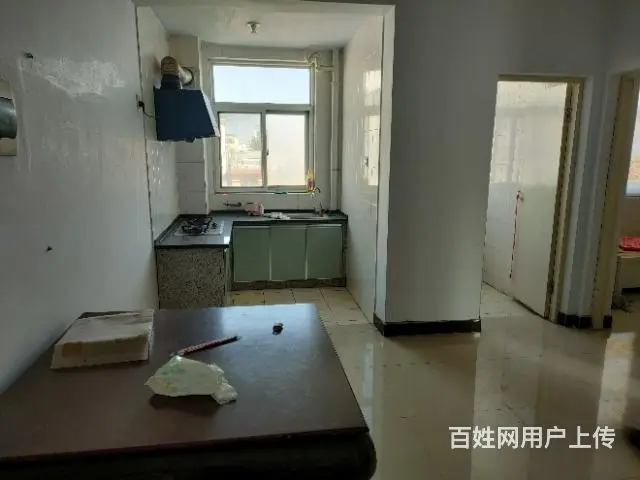 转盘南。城市佳苑。四楼，二室一厅。 - 图片 1