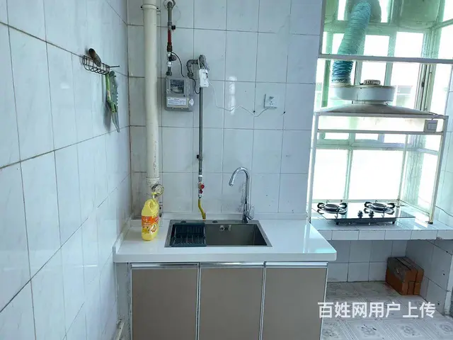 急售！世纪广场简装大三房仅售50万，证齐可按揭 - 图片 10