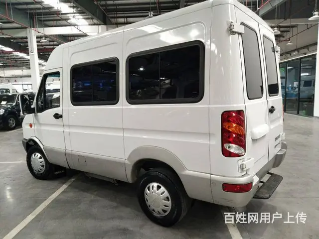 依维柯 2007款 依维柯A32 2.5T 手动 - 图片 5