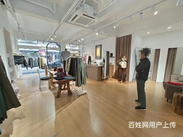 （易转介绍）义乌客流量大全新装修服装店转让 - 图片 4