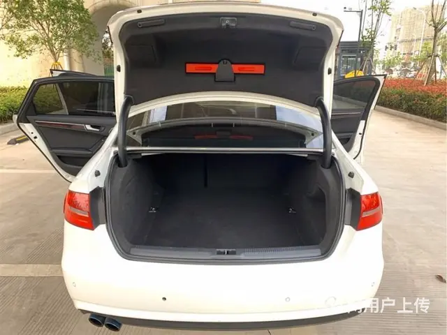 奥迪A4 2013款 A4L 2.0TFSI 无级 35TF - 图片 4