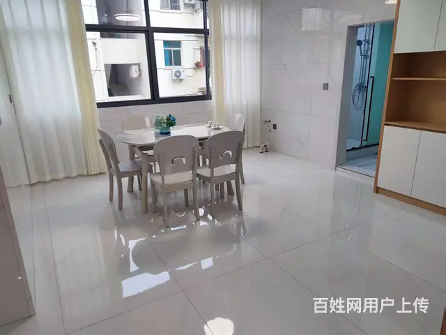 上高和平路四楼精装三房送家具有地下室急售随时看房 - 图片 1