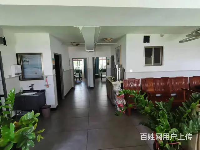 （51旺铺推荐）三叶西路240平餐饮店转让 - 图片 3