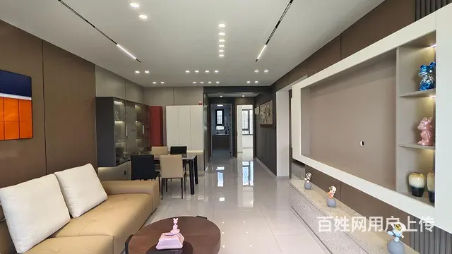 双地铁的婚装三室 全新装修 一天未住 - 图片 2