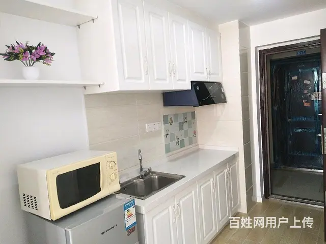 宝龙公寓一室一厅一卫 - 图片 1