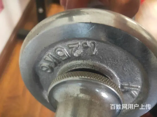 出售杠铃，杠铃床，哑铃全套 - 图片 9