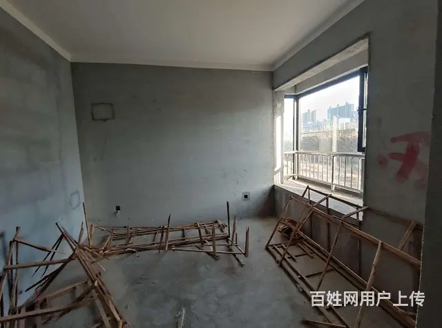 悦东城 电梯房 一楼带院  3室 - 图片 8