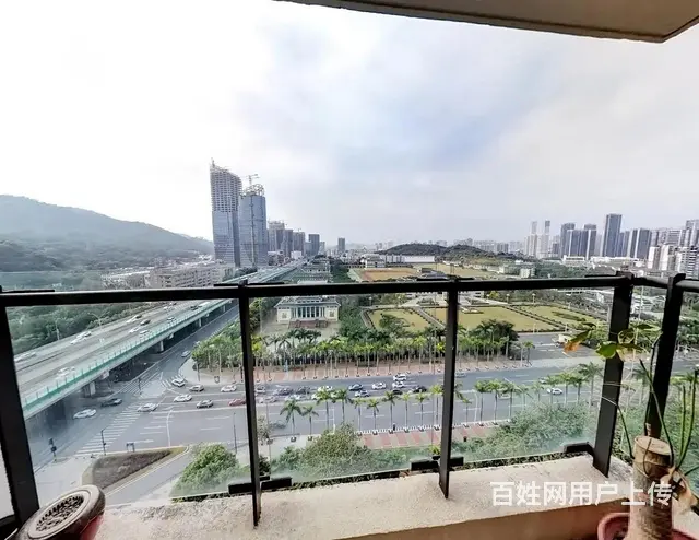 近拱北和湾仔十字门 华发世纪城四期 3房  东南向，精装修 - 图片 1