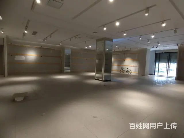 低价出租商业圈繁华位置大门头临街商铺 - 图片 3