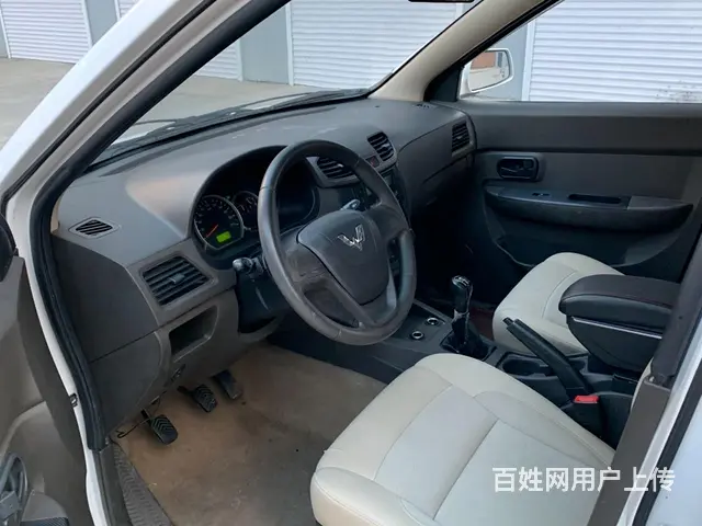 五菱 宏光 2015款 宏光S 1.2 手动 基本型7-8座 - 图片 5
