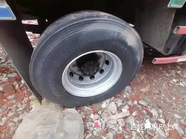 国四载货车江淮前四后四高栏9米6车厢270马力 - 图片 7