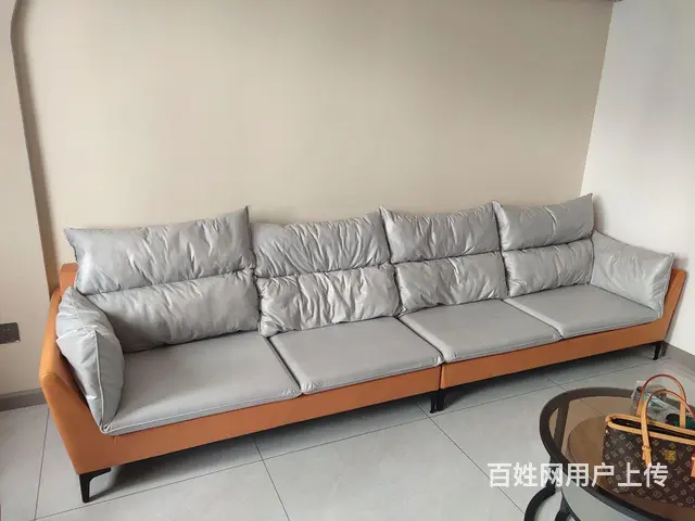 全新沙发，长3.2米，宽83厘米， - 图片