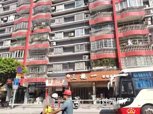 （达州铺源网）南外万达路山水人家旁100㎡火锅店转让 - 图片 4