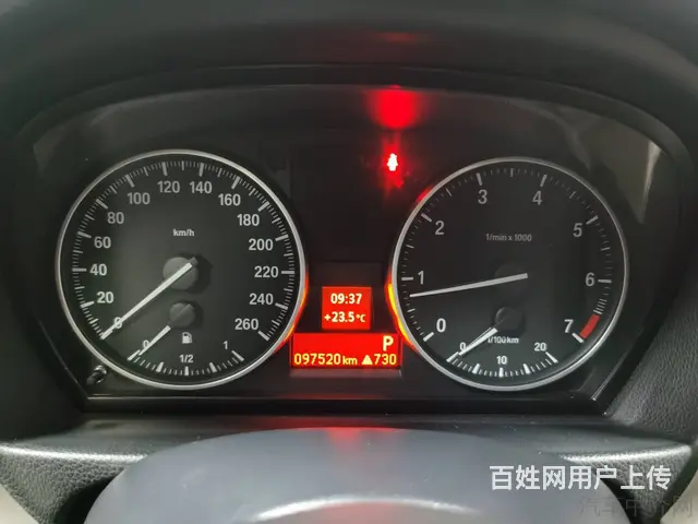 宝马3系 2011款 320i 2.0 手自一体 豪华型 - 图片 4
