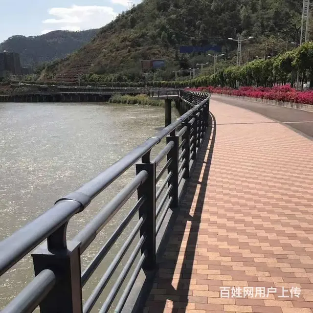 广州滨水绿化美化提升工程栏杆 河道护栏定制安装 - 图片 2
