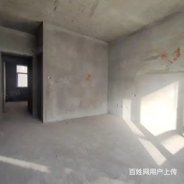 豪景庄园 3室一厅毛坯房 - 图片 1