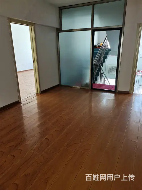 一楼二楼带地下室，每层200平方，共三层 - 图片 3