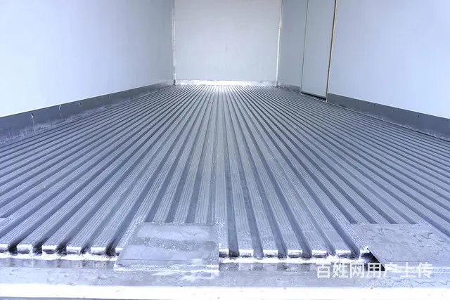 重汽6米8自动挡鲜花绿植运输冷藏车可以拉多少吨牛奶 - 图片 10