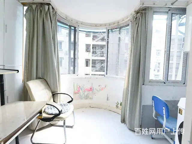 西湖边 银泰旁定安路地铁口 南北通透两房 厨 卫都有窗户 - 图片 2