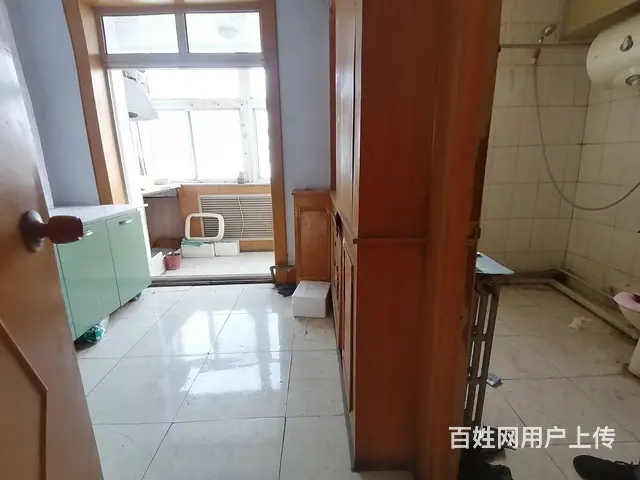 超级便宜新华小学附近四楼77.6平两室一厅双阳格局简单装修 - 图片 6
