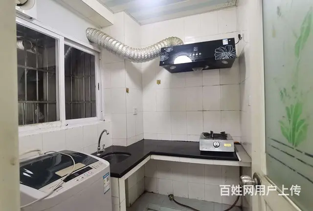 拱北关口龙城大厦电梯一房一厅出租，租价1600，近关口 - 图片 6