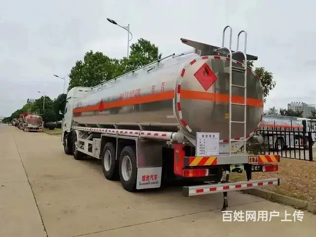 厂家直销欧曼20吨油罐车 现车低价处理 - 图片 1