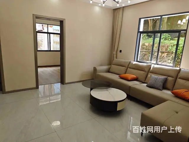 上高中学旁边一楼精装修三房送家私加杂物间带院子商品房可按揭 - 图片 2