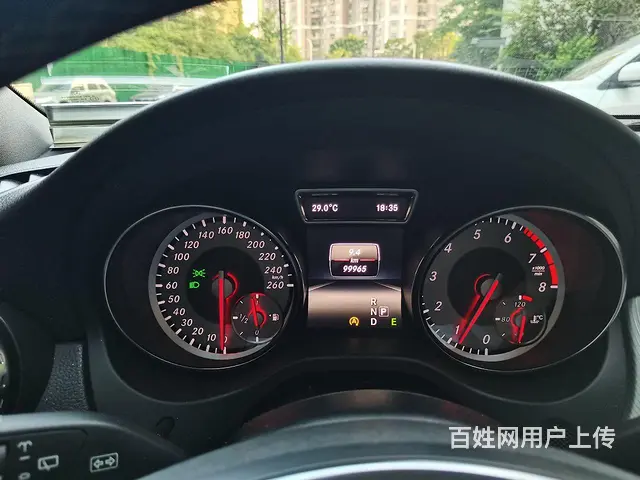 奔驰GLA级 2015款 GLA 200 1.6T 双离合 - 图片 4