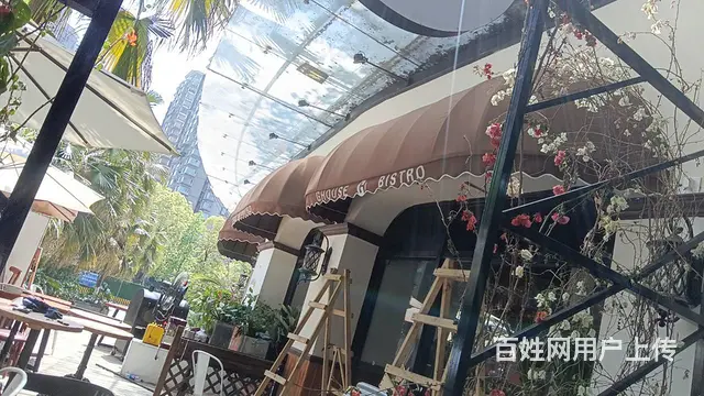 四川成都法式门头雨棚弧形无声雨棚夜市推拉篷 - 图片 12