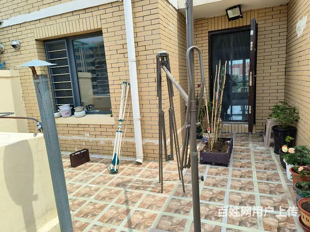 精装房阁楼带露台 - 图片 4