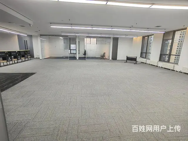 群力写字楼汇智广场700平南向无挡 精装修 年租金50万 - 图片 3