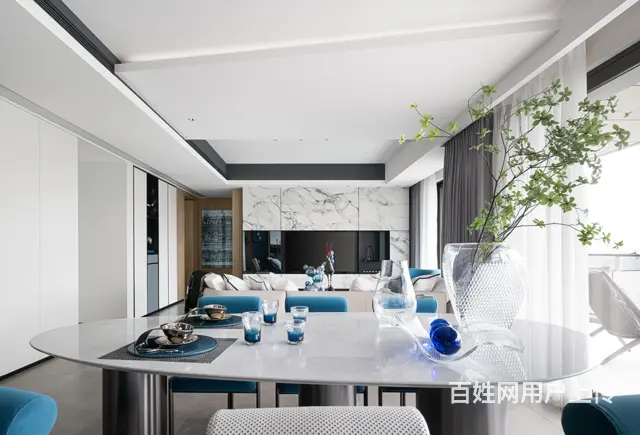 别墅装修 | 简约大平层，撞色经典蓝，时髦又高级！ - 图片 4