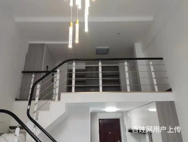 中心医院附近，东方银座7楼70平1室1厅，包取暖物业电梯，精 - 图片 7