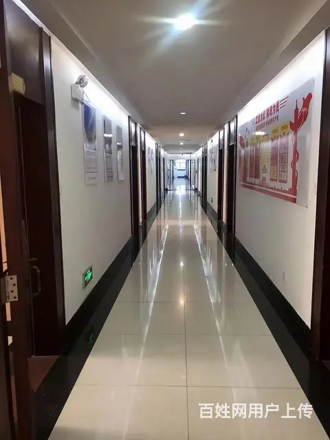 百安物流园靠珠海大道办公室出租（低至30元精装修） - 图片 8
